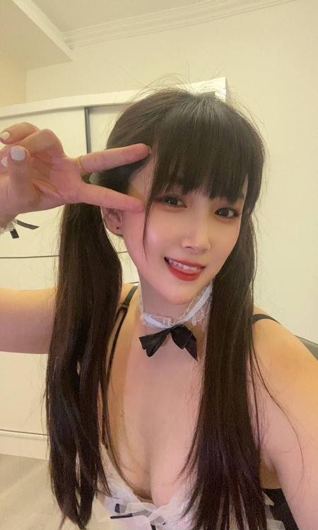 双马尾邻家姑娘晓晓