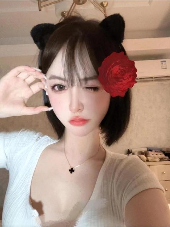 武汉小美女