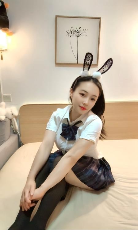 蜜桃翘臀李KK