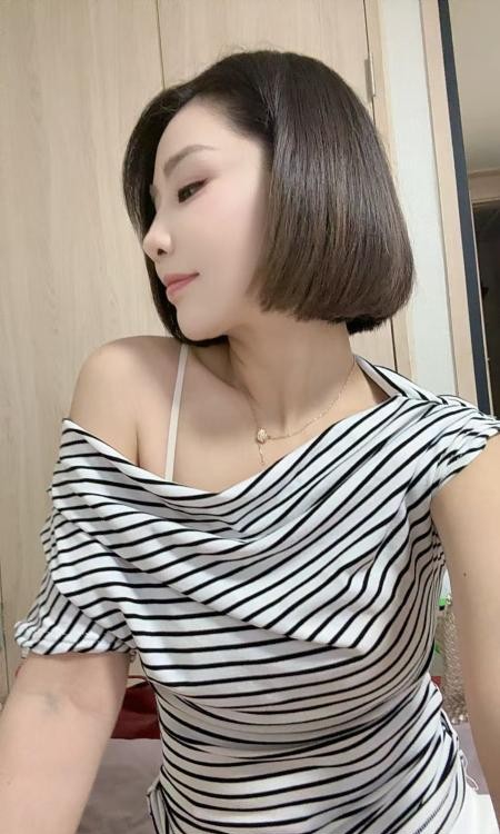海珠邻家美女