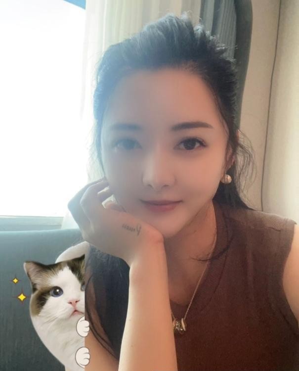 性感F奶少妇