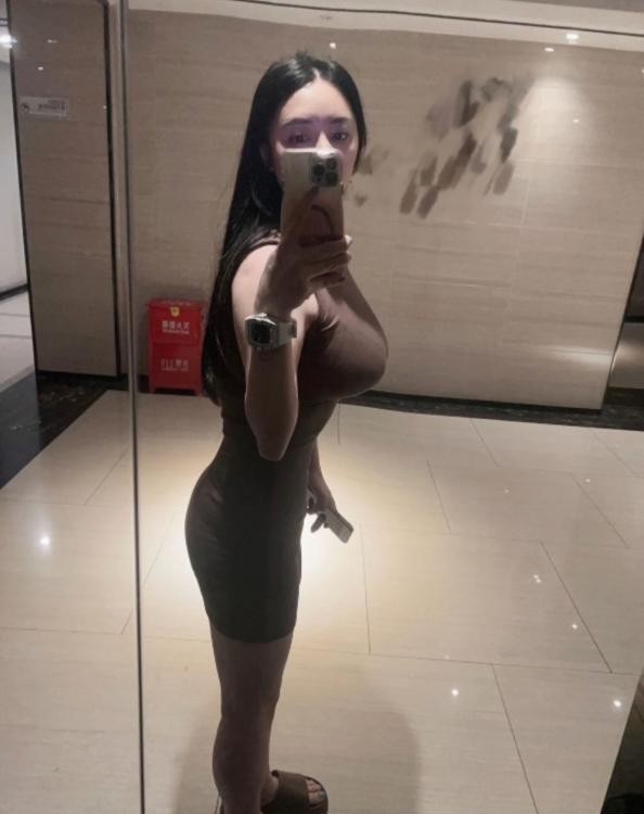 性感F奶少妇