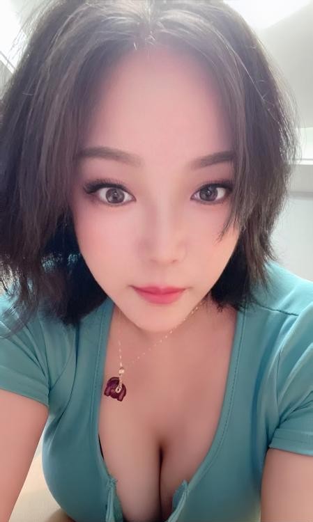 大奶少妇琳琳