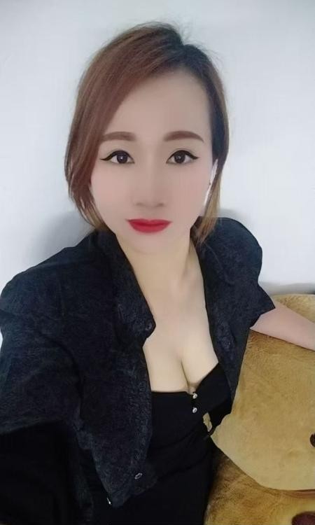 白云潮喷小黎