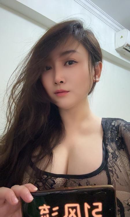 大奶少妇微微
