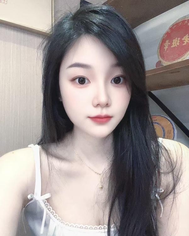 171腿模小辣椒