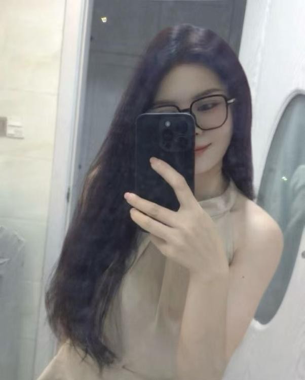邂逅骑车少妇
