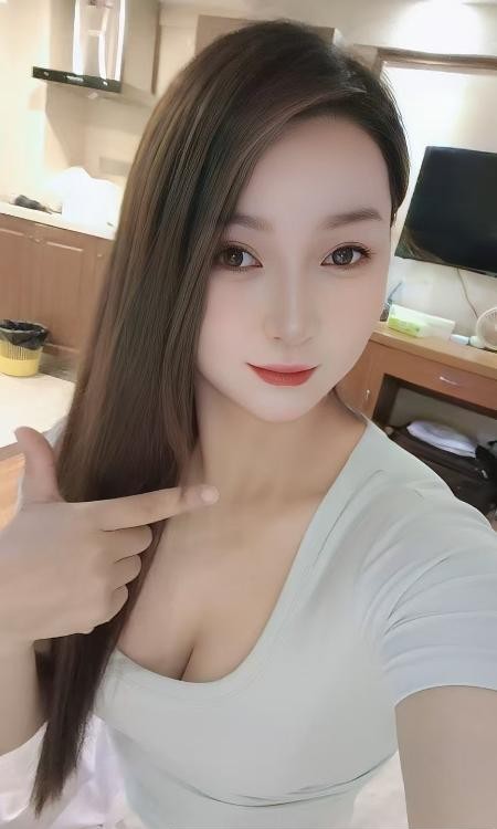 黑丝美腿泡泡