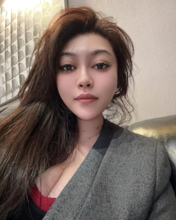 巨乳李大包子