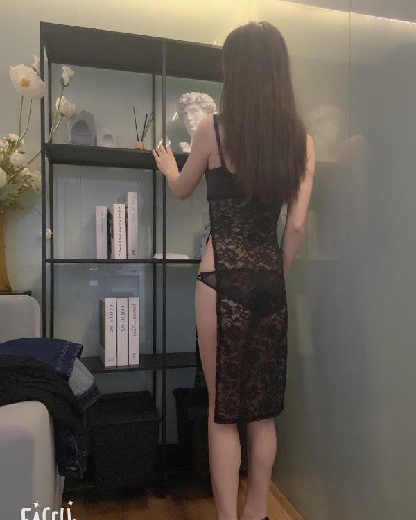妖媚火辣身材