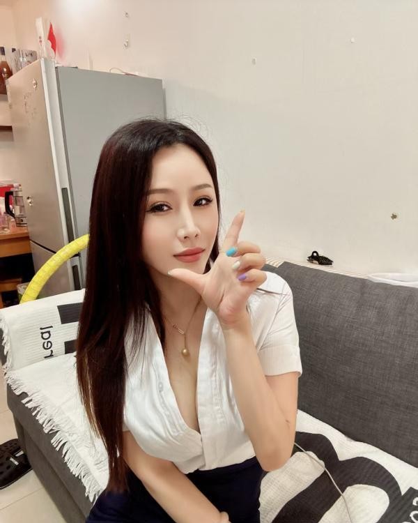 美腿骚丝小雅
