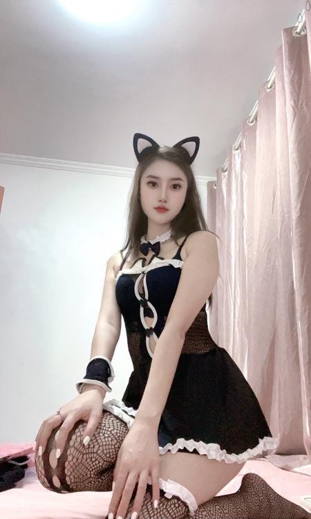 黑丝白屁股