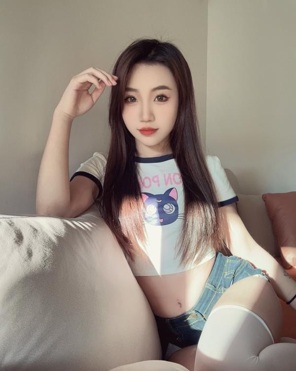 罗湖嫩妹沐沐