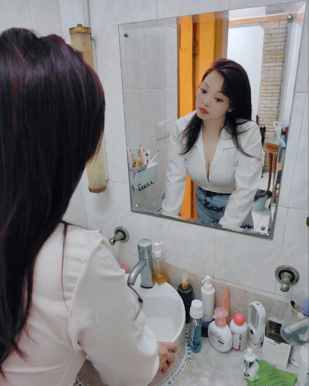 大战秦淮颖儿