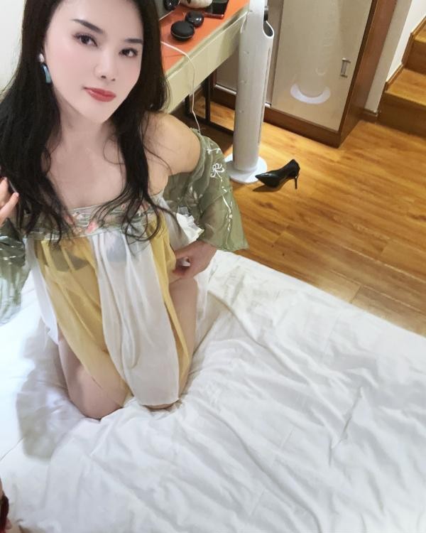 古风装少妇