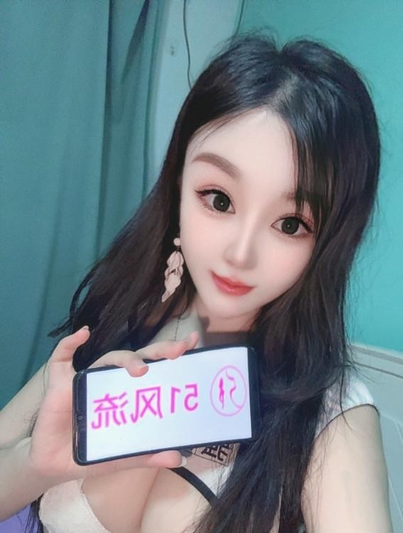 身材好大胸妹