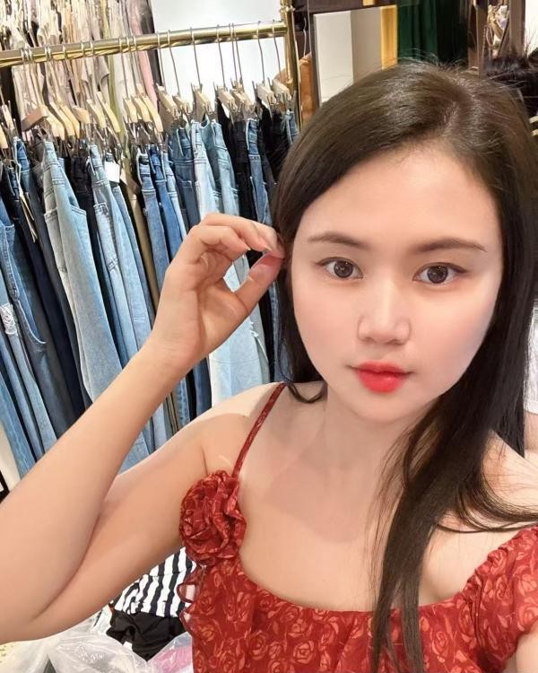 服务系少妇