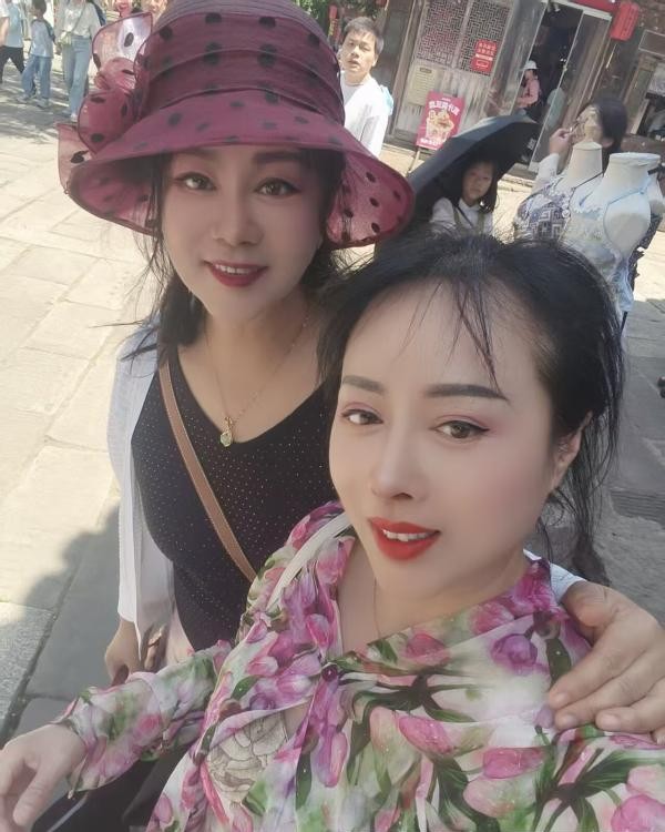 服务型二嫂