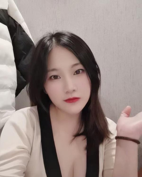 口爆小骚妹