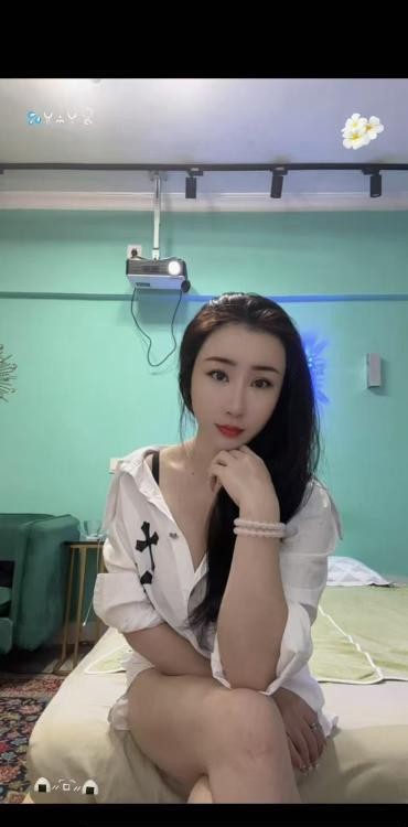 肤白御姐枣枣