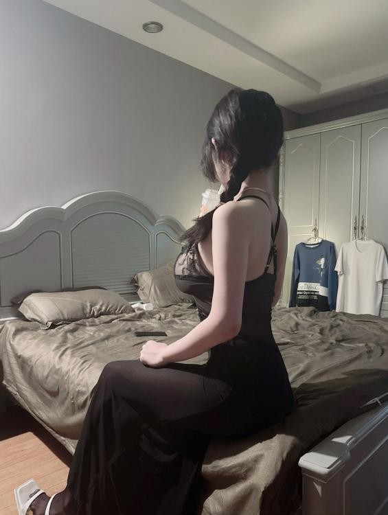 长腿大胸妹