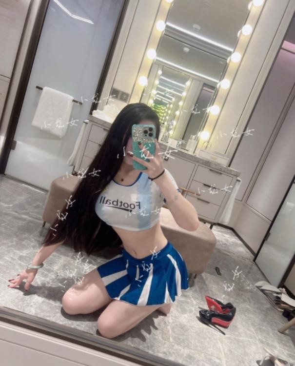 尤物小龙女