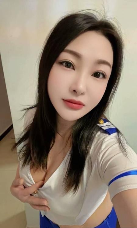 龙首性感少妇