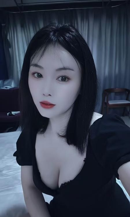 白嫩美乳嫩姝