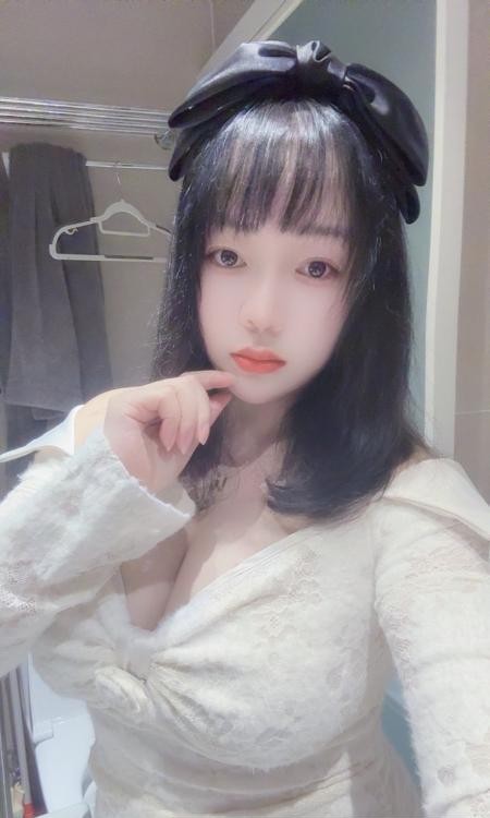 大奶少妇伊诺