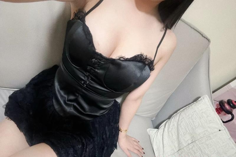 天河美腿骚女