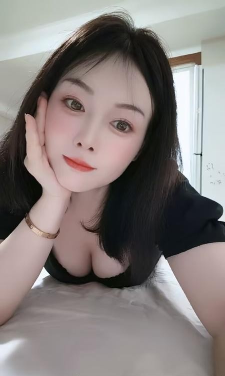 白嫩美乳嫩姝