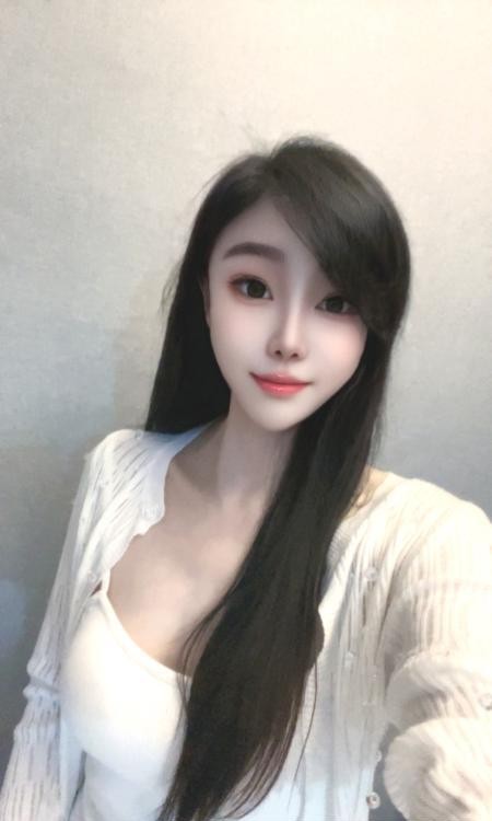 瑜伽老师七七
