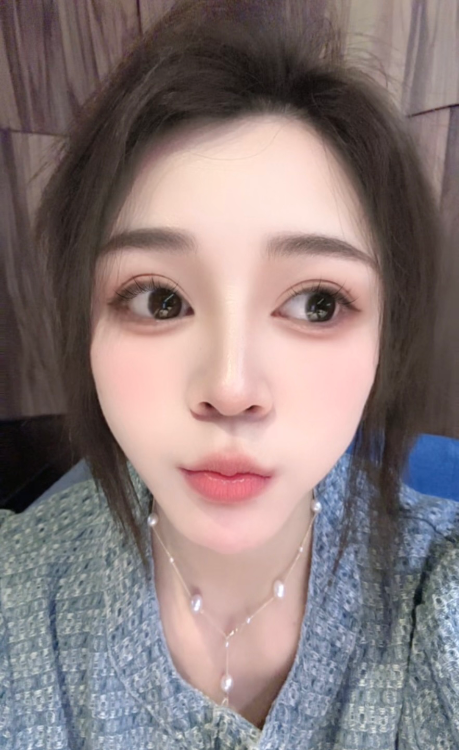 秦淮的小美女