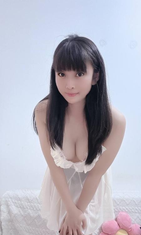 风骚肥臀妹子