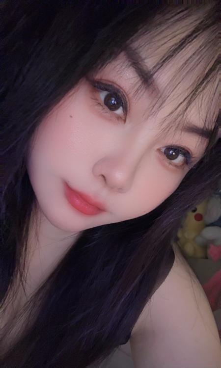 南门大胸妹子