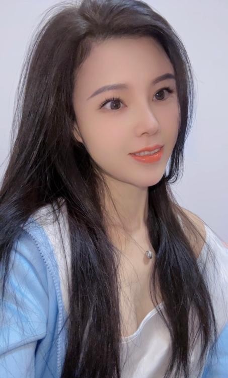 梅花园依依