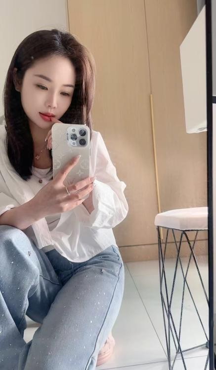 蜀山气质小姐姐