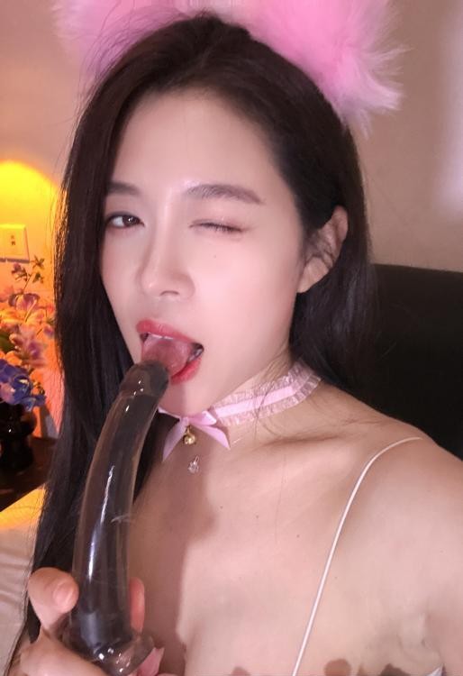 倒立吹箫