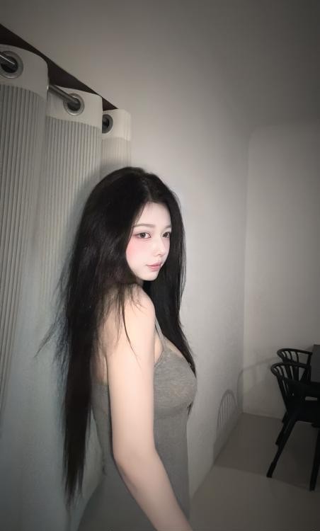高挑模特姐姐