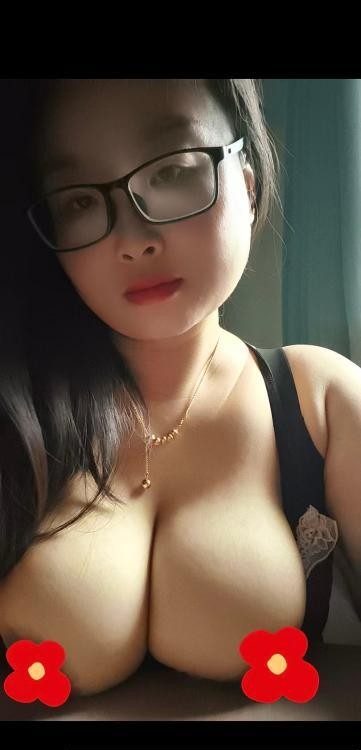 秦淮巨乳肥臀