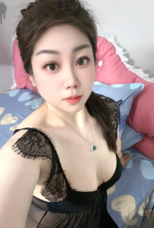 情趣邻家少妇