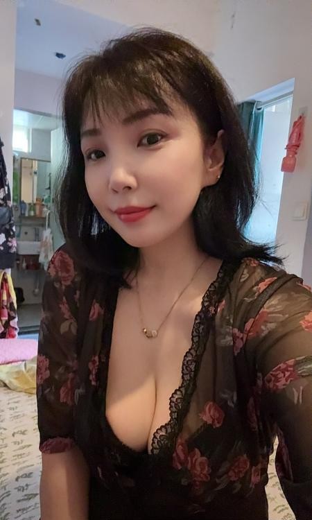 性感美妇悦悦