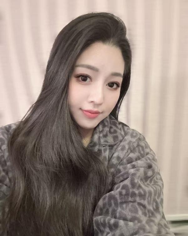 丰满身材好御姐