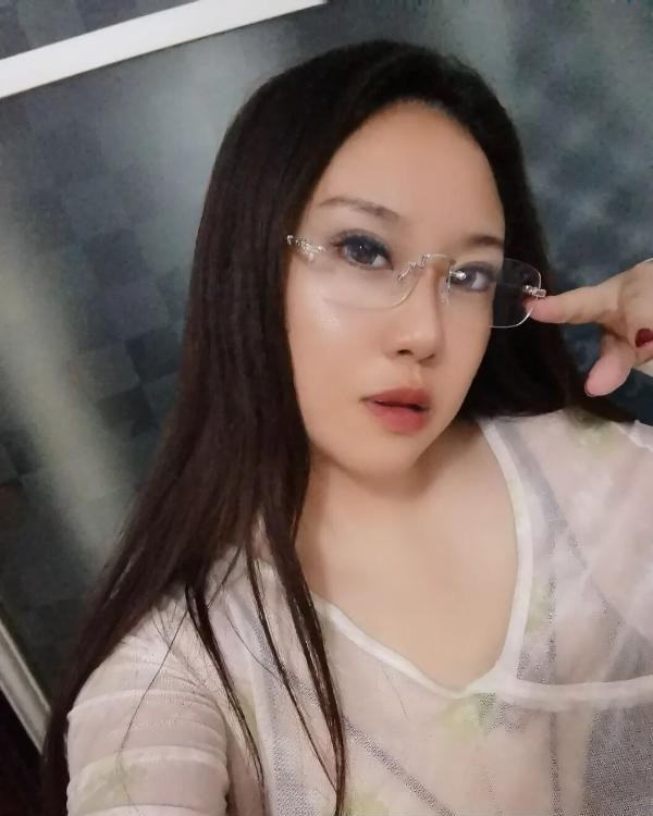 巨乳少妇莹莹