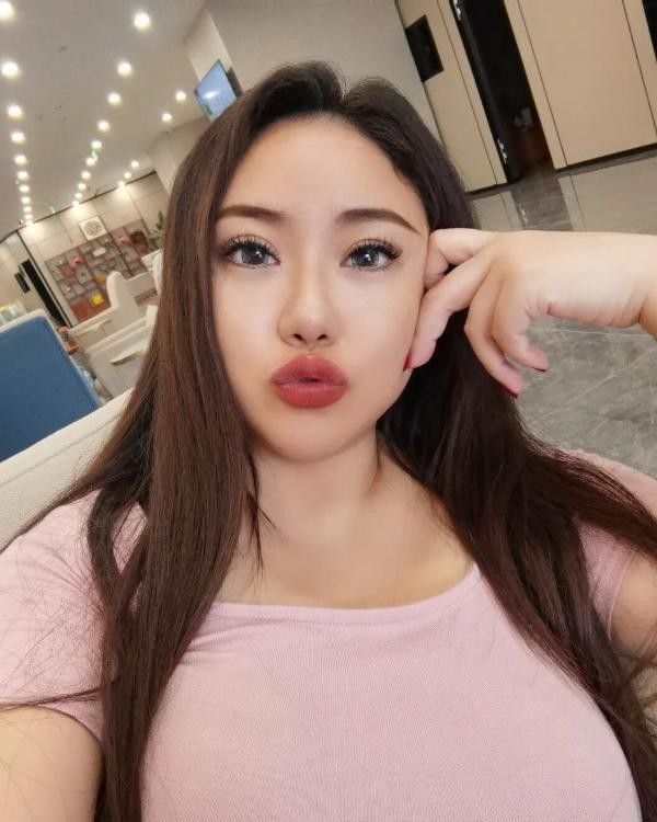 巨乳少妇莹莹