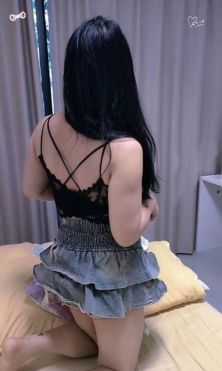风骚性感花胸妹子