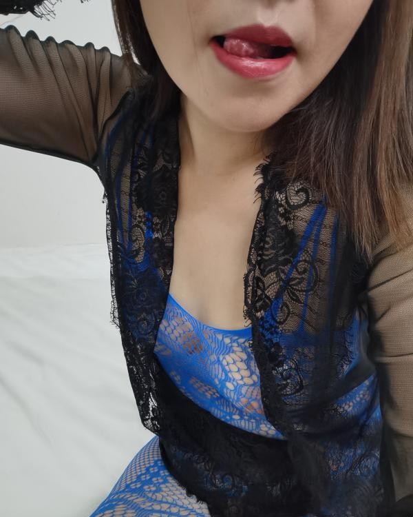 骚妇人妻