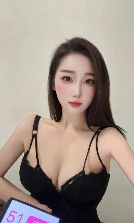 天河健身大胸老师