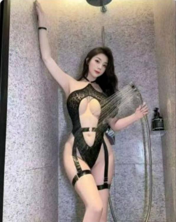 性感风骚妖精吉吉