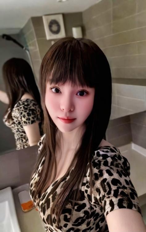 吴中豹纹纤腰骚妹